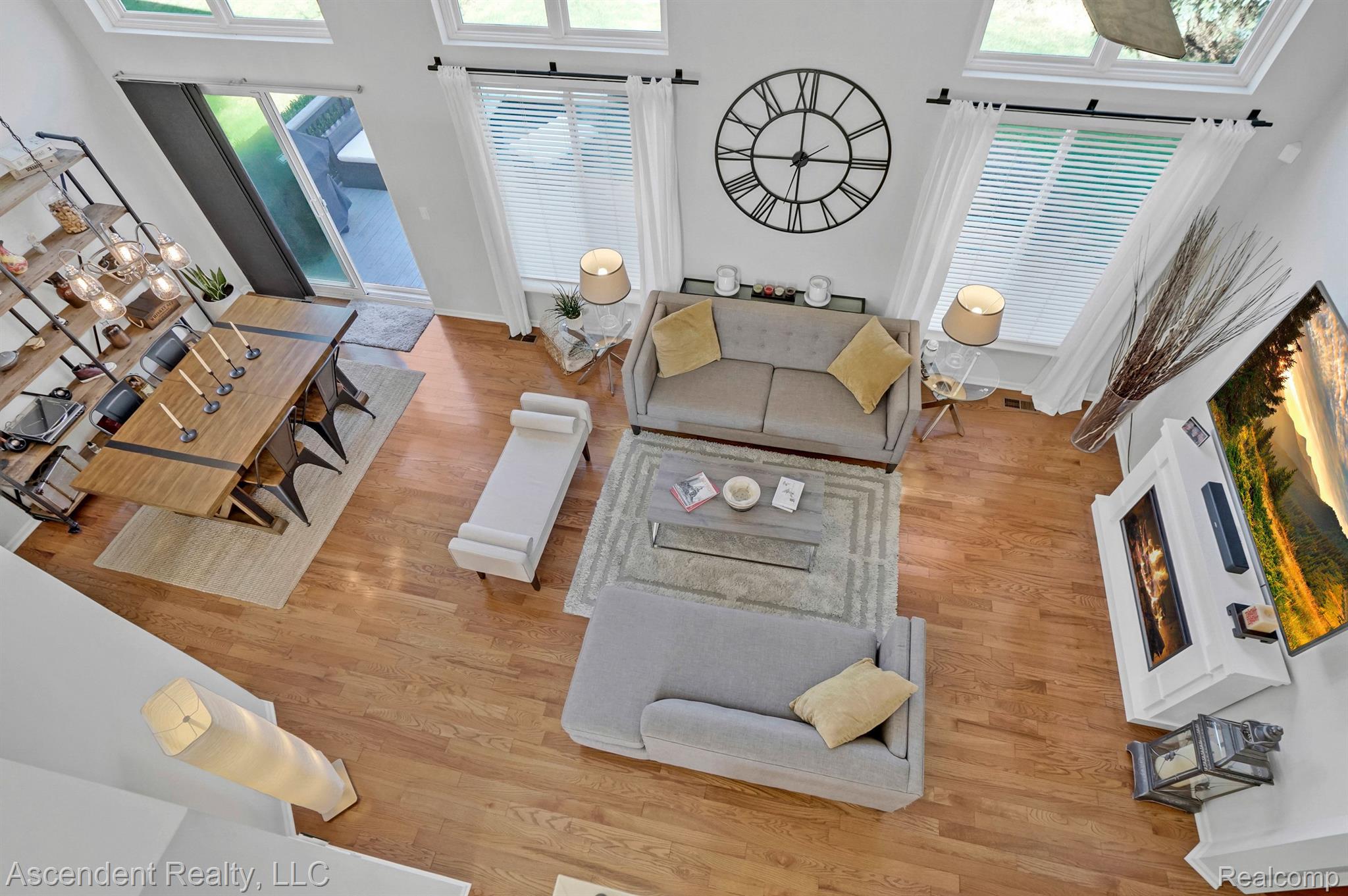 3198 Silverbrook Drive Rochester, MI 48306 - Photo 24 of 38 Bird's eye view of great room