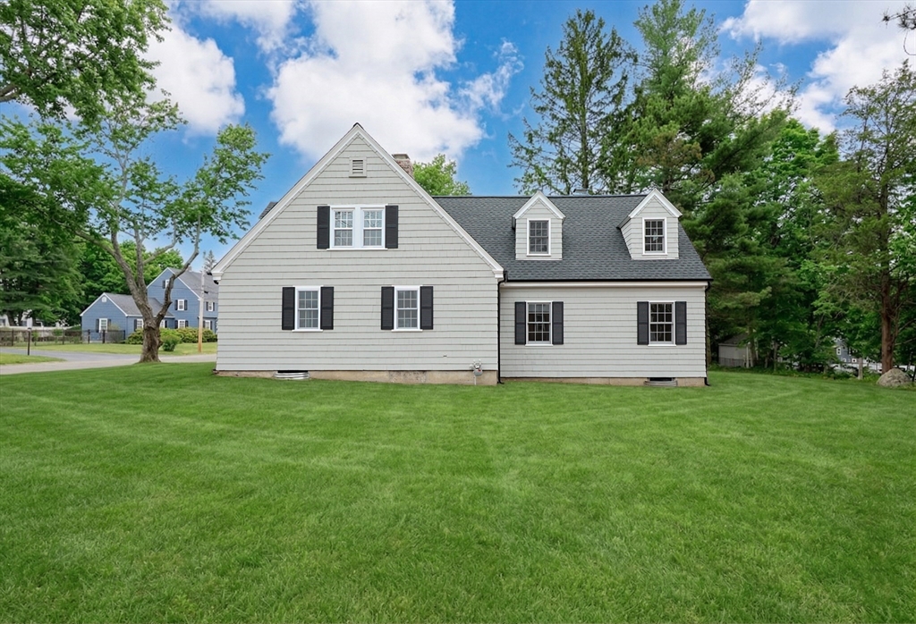 9 Arnold Road Shrewsbury, MA 01545 - Photo 33 of 34 Gallery Image 33