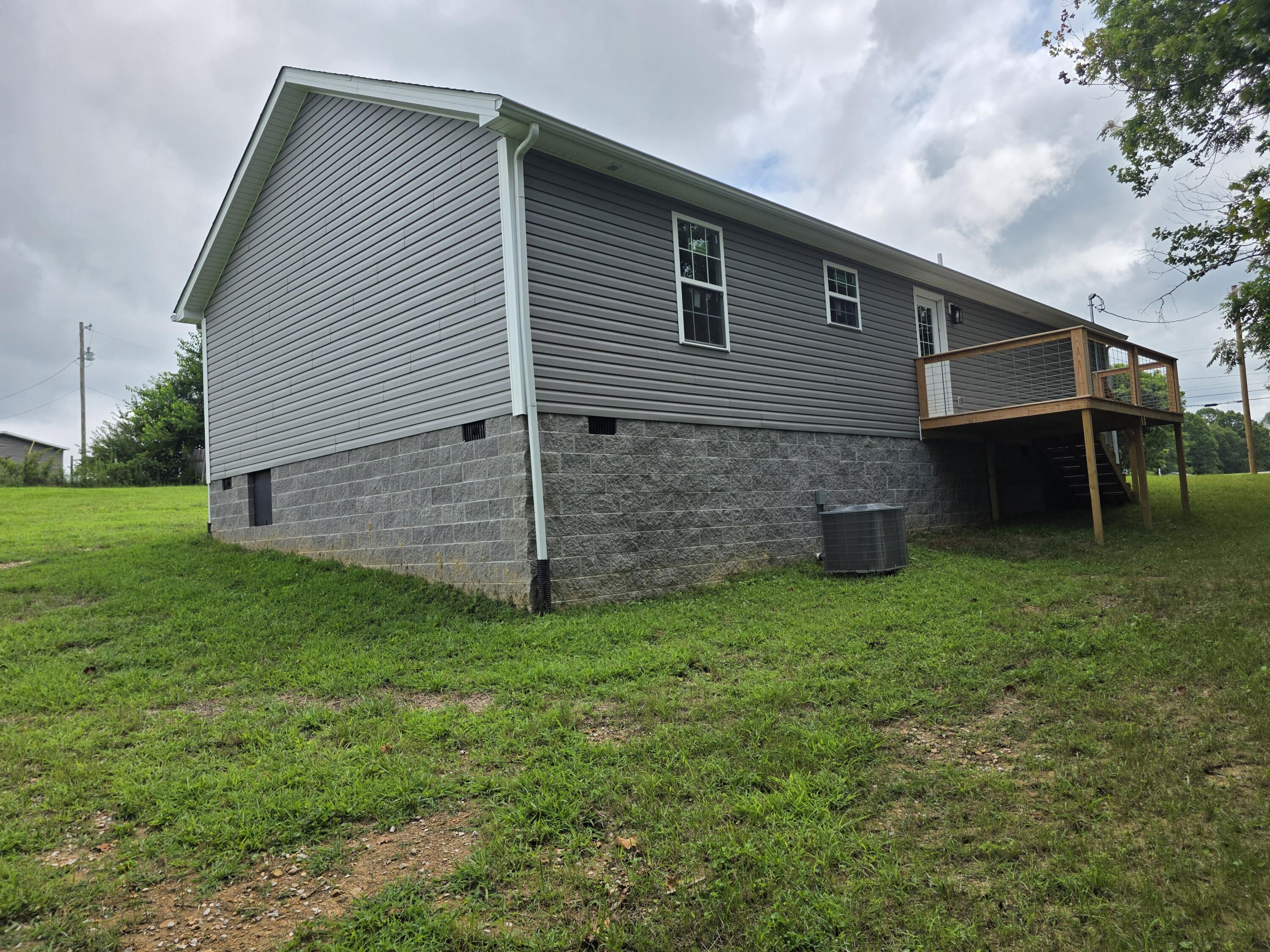 315 Hawk Creek Road London, KY 40741 - Photo 3 of 33 20260726_120755