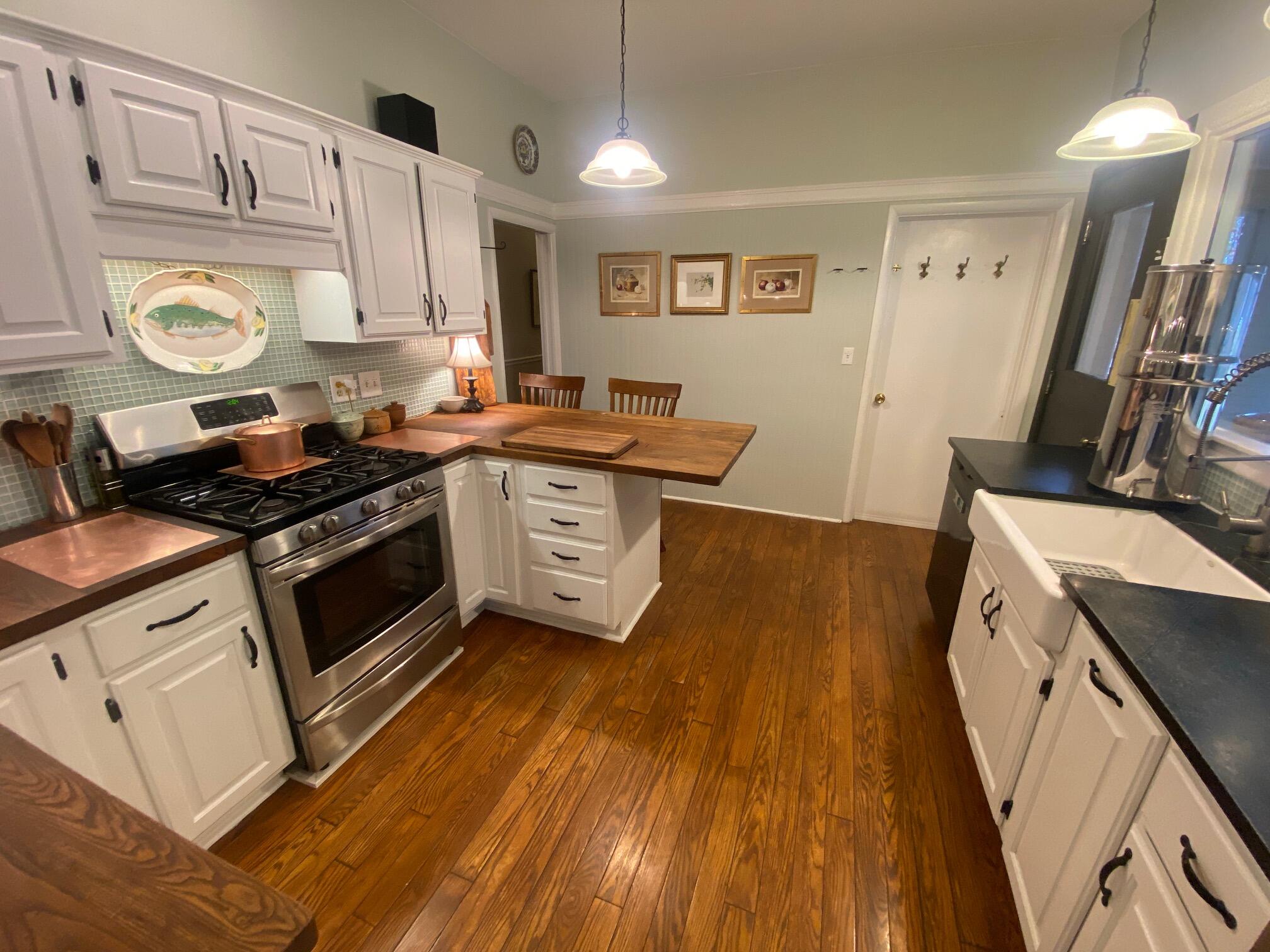 594 Private Road Lewisburg, WV 24901 - Photo 19 of 104 Gallery Image 19