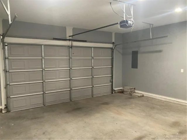 $1,550 | 2103 South 6th Street, McAllen, TX 78503