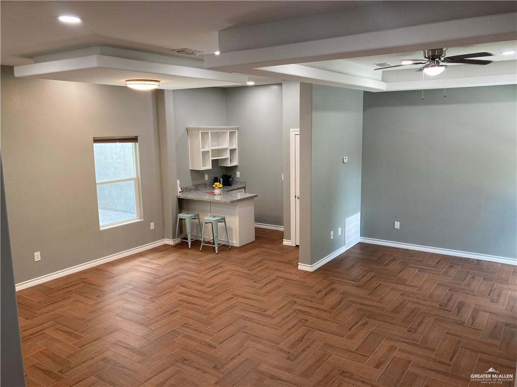 2103 South 6th Street McAllen, TX 78503 - Photo 4 of 33