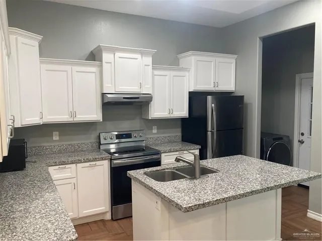 $1,550 | 2103 South 6th Street, McAllen, TX 78503