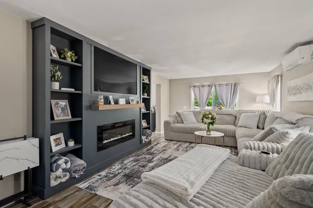 $725,000 | 32 David Lewis Road, Gilford, NH 03249