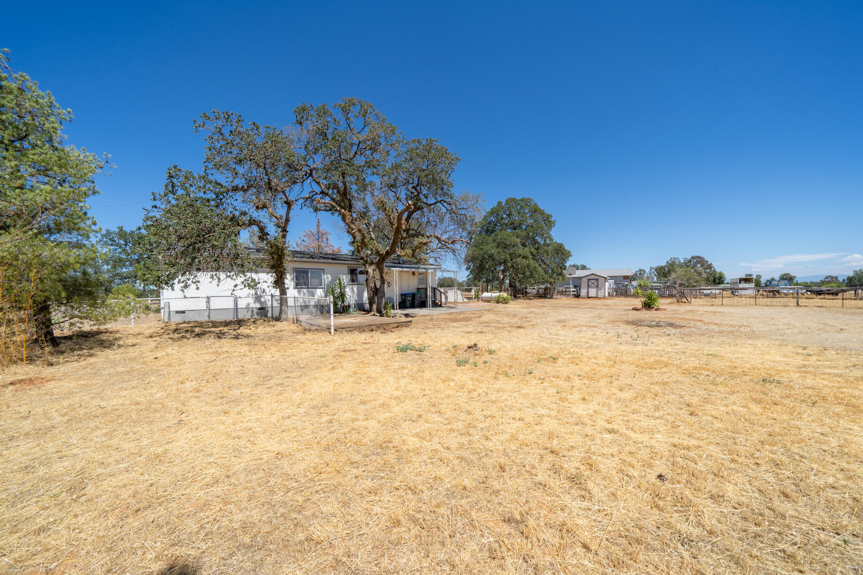 19035 Ridge Road Red Bluff, CA 96080 - Photo 36 of 74 19035 Ridge Rd-40