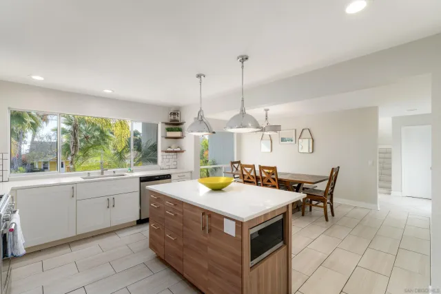 $3,600,000 | 1920 Beryl Street, San Diego, CA 92109