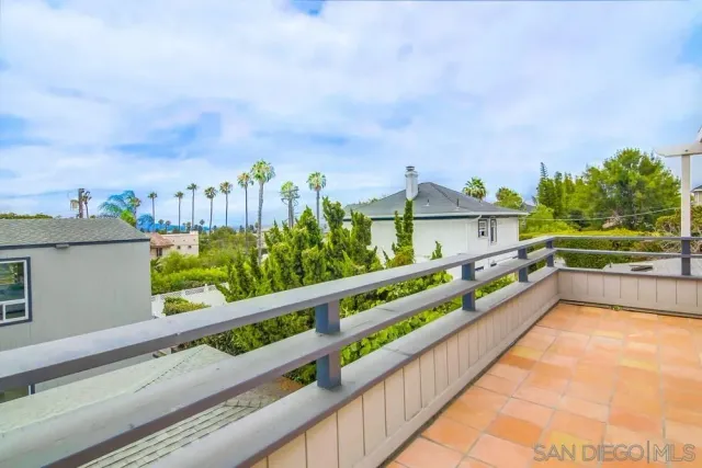 $3,600,000 | 1920 Beryl Street, San Diego, CA 92109