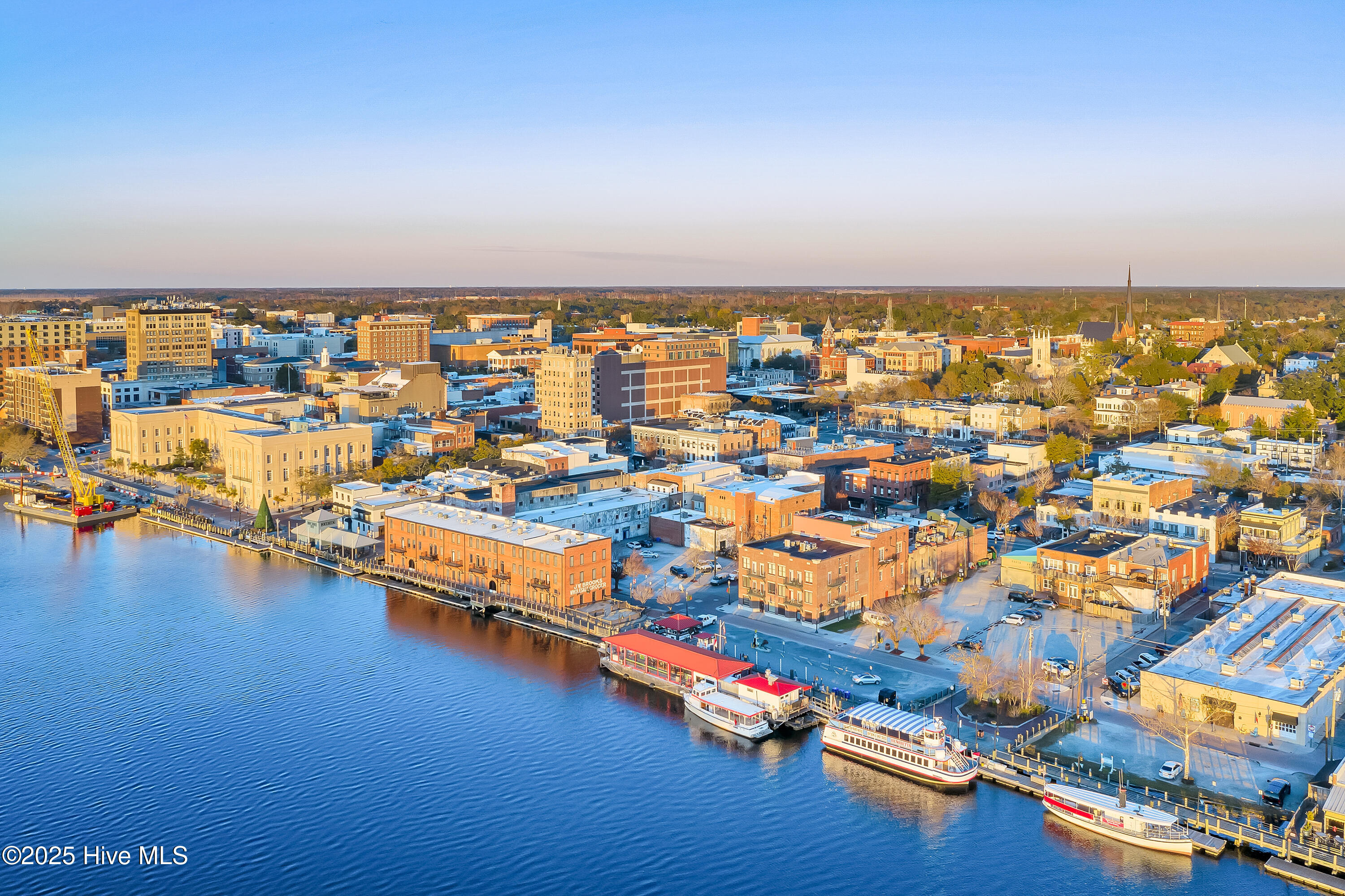 118 Dock Street, Unit 11 Wilmington, NC 28401 - Photo 38 of 41 DowntownWilmingtonDrone-03
