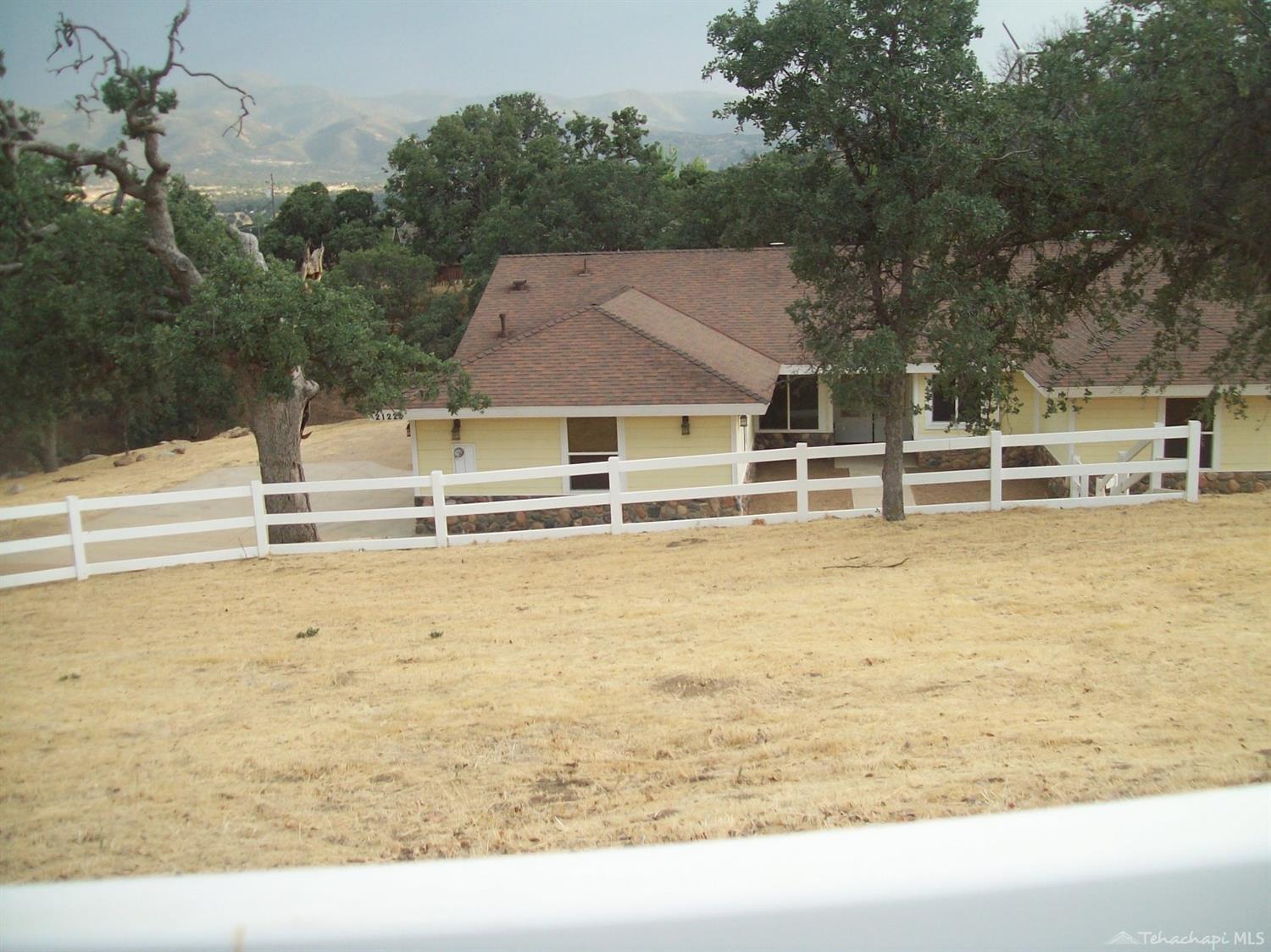 21224 Quail Springs Road Tehachapi, CA 93561 - Photo 12 of 54 Gallery Image 12