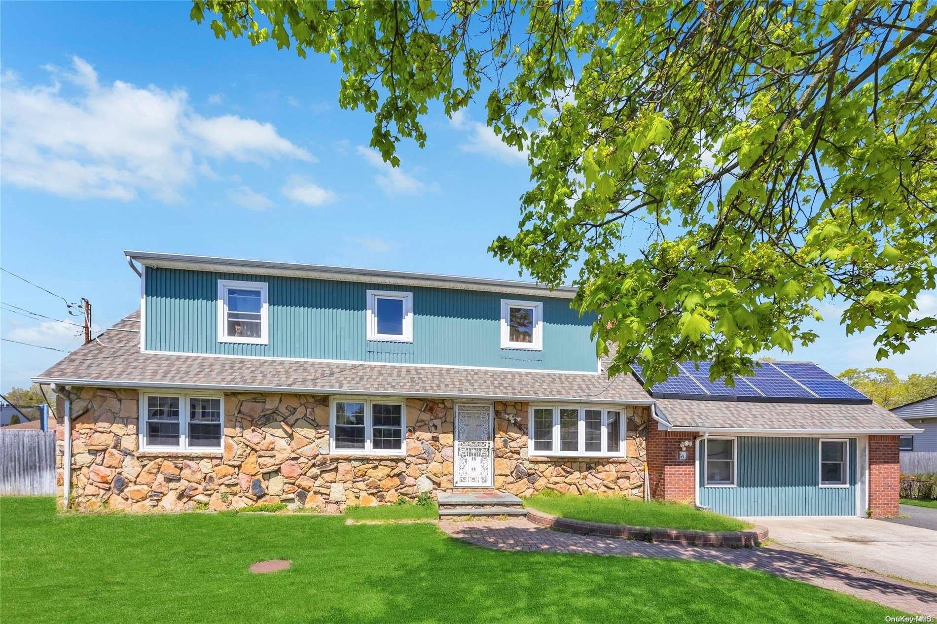 15 Dalton Road Bay Shore, NY 11706 - Photo 1 of 1 Gallery Image 1