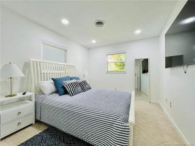 $4,400 | 12845 South Indian River Drive, Jensen Beach, FL 34957