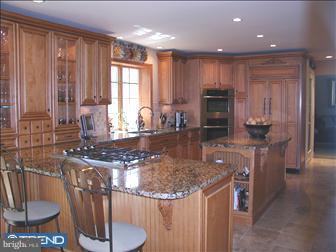 172 Stoneybrook Road Newtown, PA 18940 - Photo 2 of 6