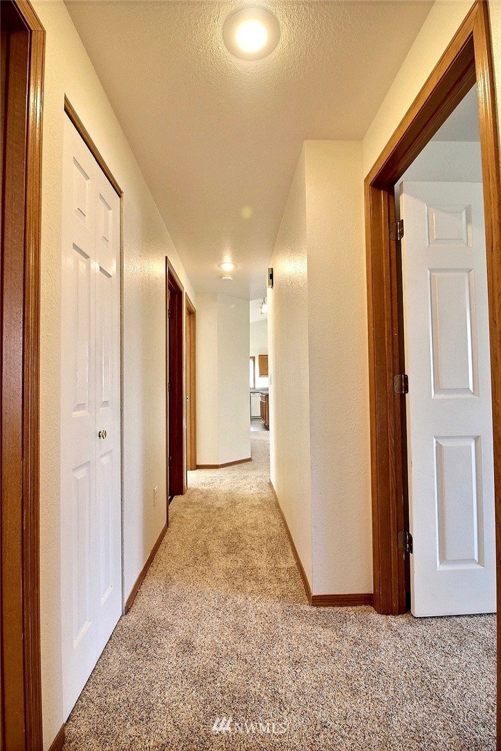 5917 Cherokee Loop Southeast Lacey, WA 98513 - Photo 13 of 25 Gallery Image 13