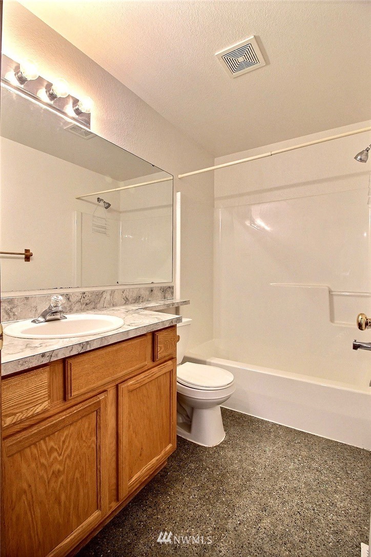5917 Cherokee Loop Southeast Lacey, WA 98513 - Photo 15 of 25 Gallery Image 15