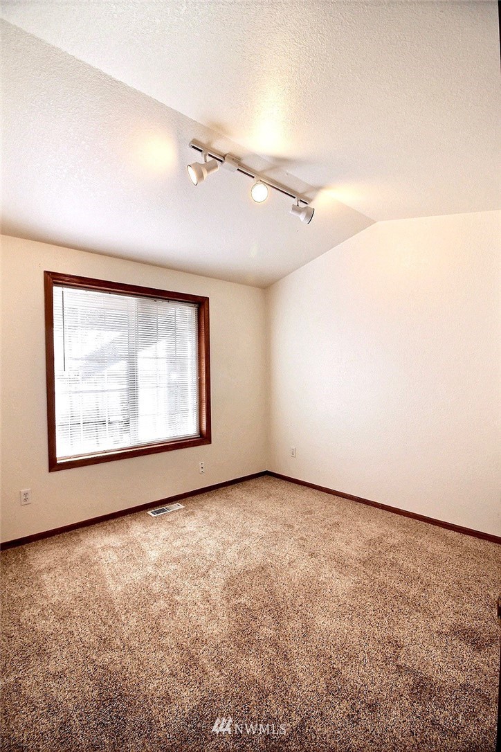 5917 Cherokee Loop Southeast Lacey, WA 98513 - Photo 16 of 25 Gallery Image 16