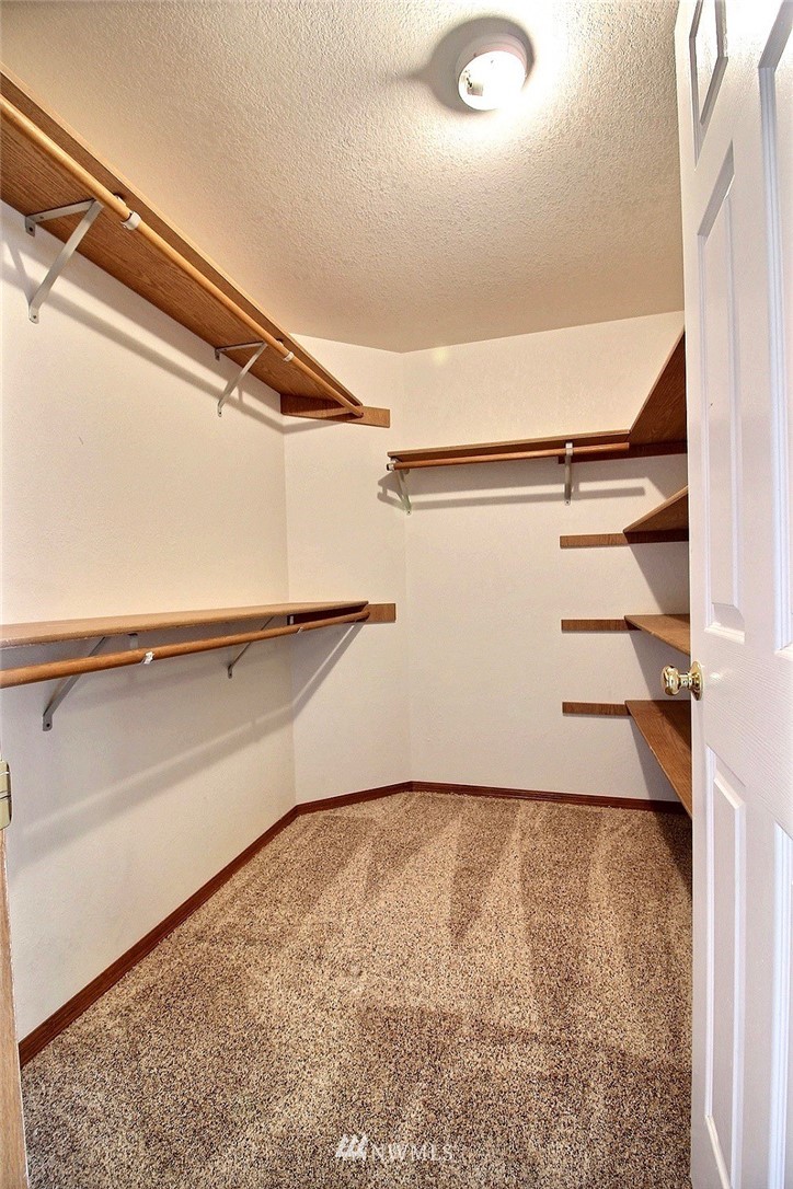 5917 Cherokee Loop Southeast Lacey, WA 98513 - Photo 21 of 25 Gallery Image 21