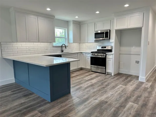 $424,900 | 803 Sam Houston Street, Rockwall, TX 75087