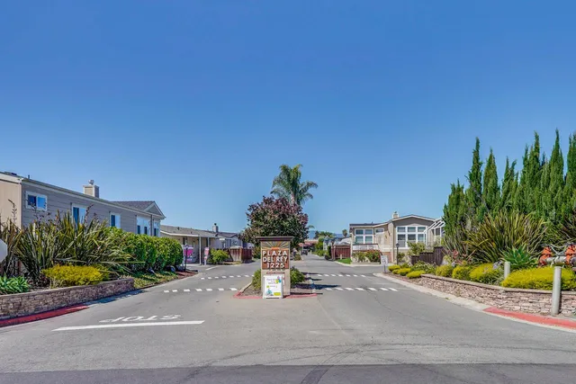 a view of a bird house