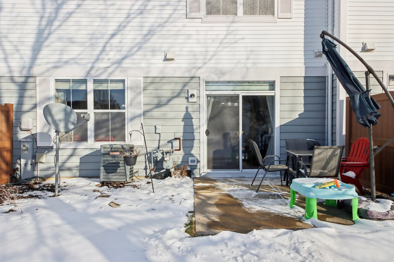 424 Acushnet Street Elgin, IL 60124 - Photo 18 of 21 a view of backyard with outdoor seating