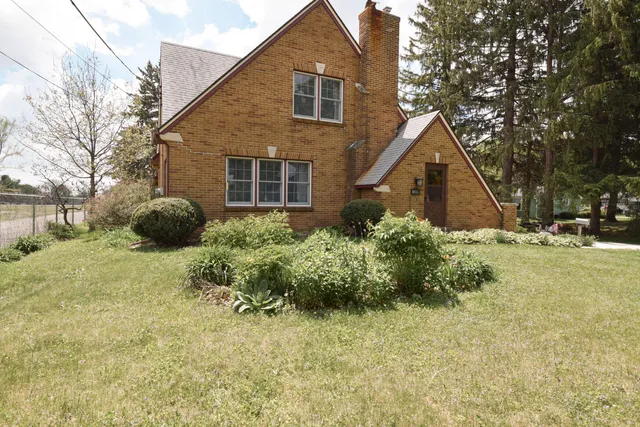$309,000 | 1139 West Highland Street, Whitewater, WI 53190