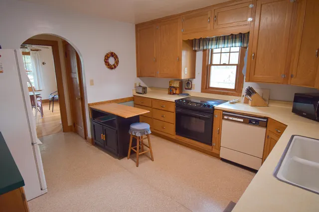 $309,000 | 1139 West Highland Street, Whitewater, WI 53190