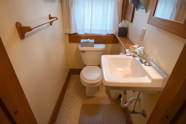 $309,000 | 1139 West Highland Street, Whitewater, WI 53190