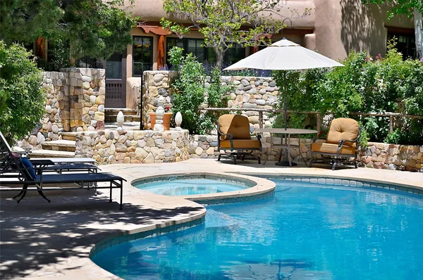$12,750,000 | 196 Circle Drive, Santa Fe, NM 87501