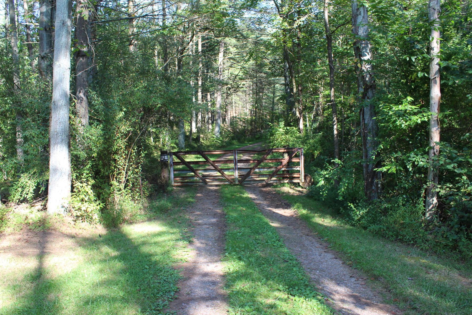 24182 Pumpkin Ridge Road New Plymouth, OH 45654 - Photo 6 of 71