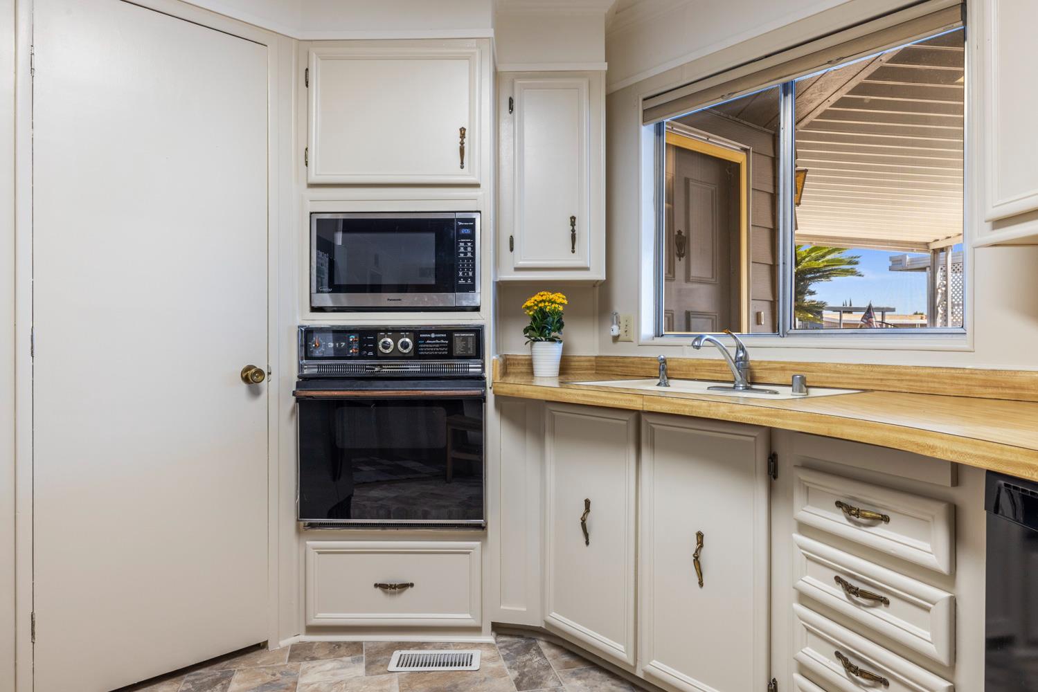 1400 North Tully Road, Unit 86 Turlock, CA 95380 - Photo 15 of 36