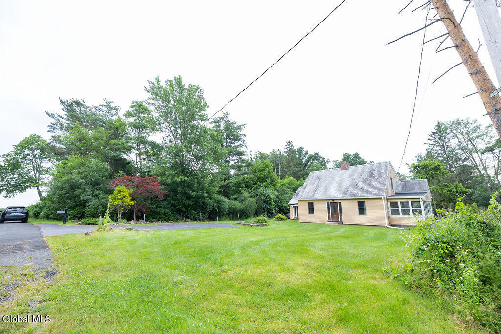 859 Putnam Road Rotterdam, NY 12306 - Photo 4 of 90 0S4A6848