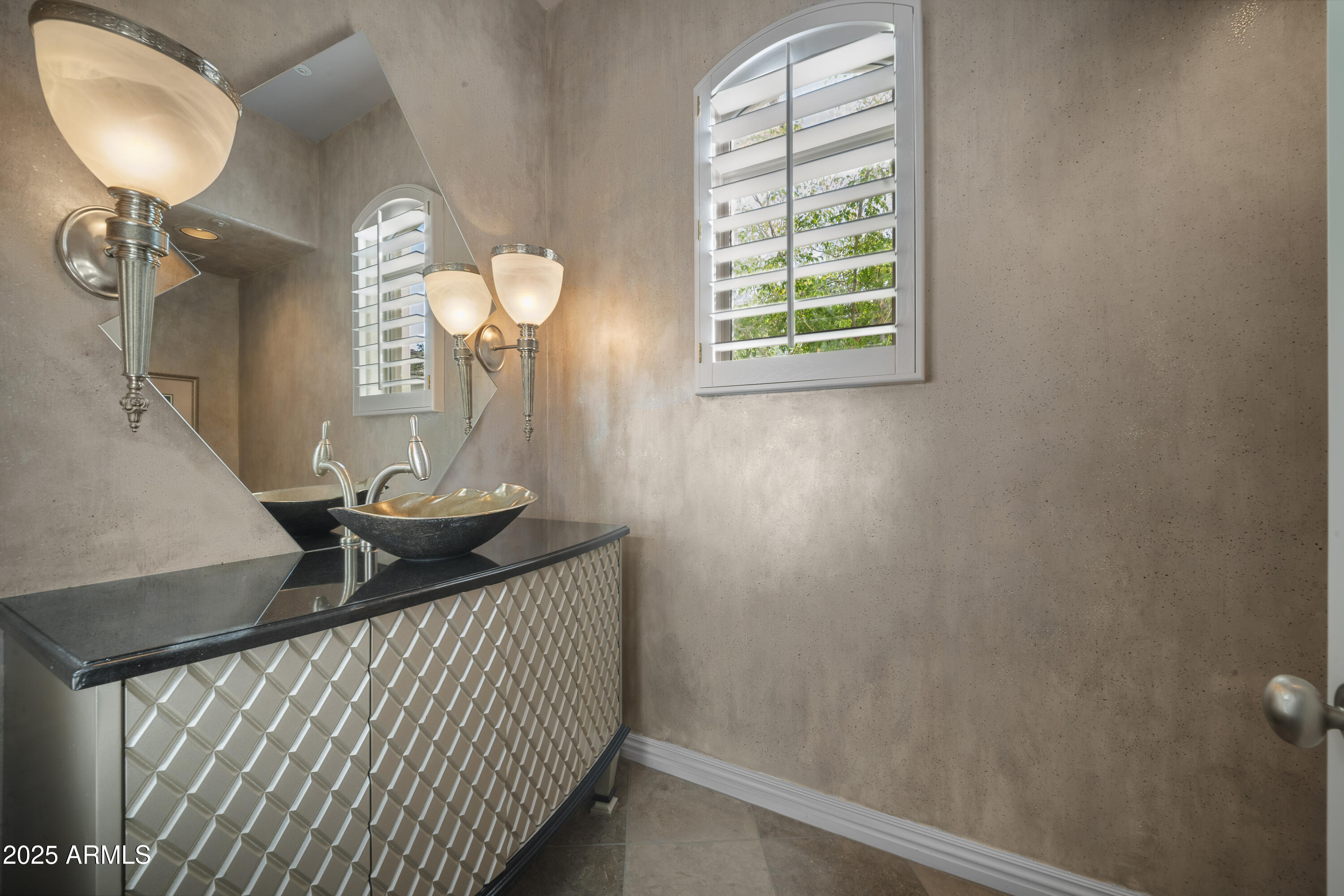 8350 East Via Del Sol Drive Scottsdale, AZ 85255 - Photo 37 of 42 a view of a hallway with windows