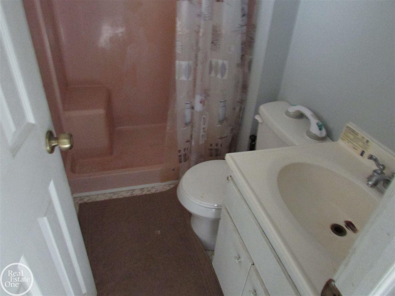 4382 Jeddo Road Fort Gratiot, MI 48059 - Photo 15 of 21
