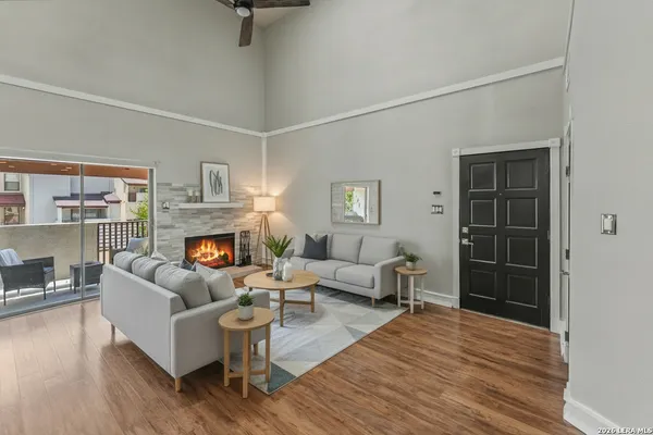 $148,800 | 5322 Medical Drive, Unit E206, San Antonio, TX 78240