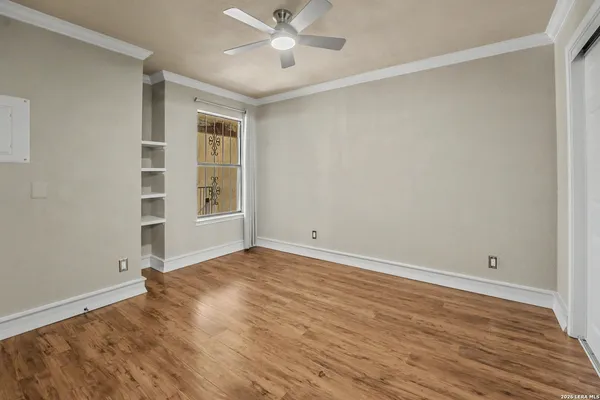 $148,800 | 5322 Medical Drive, Unit E206, San Antonio, TX 78240