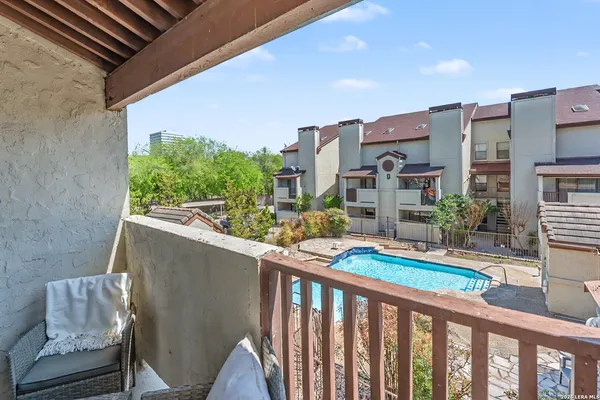 $148,800 | 5322 Medical Drive, Unit E206, San Antonio, TX 78240