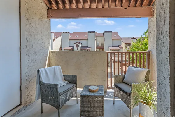 $148,800 | 5322 Medical Drive, Unit E206, San Antonio, TX 78240