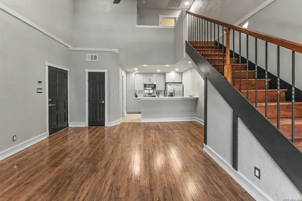 $148,800 | 5322 Medical Drive, Unit E206, San Antonio, TX 78240