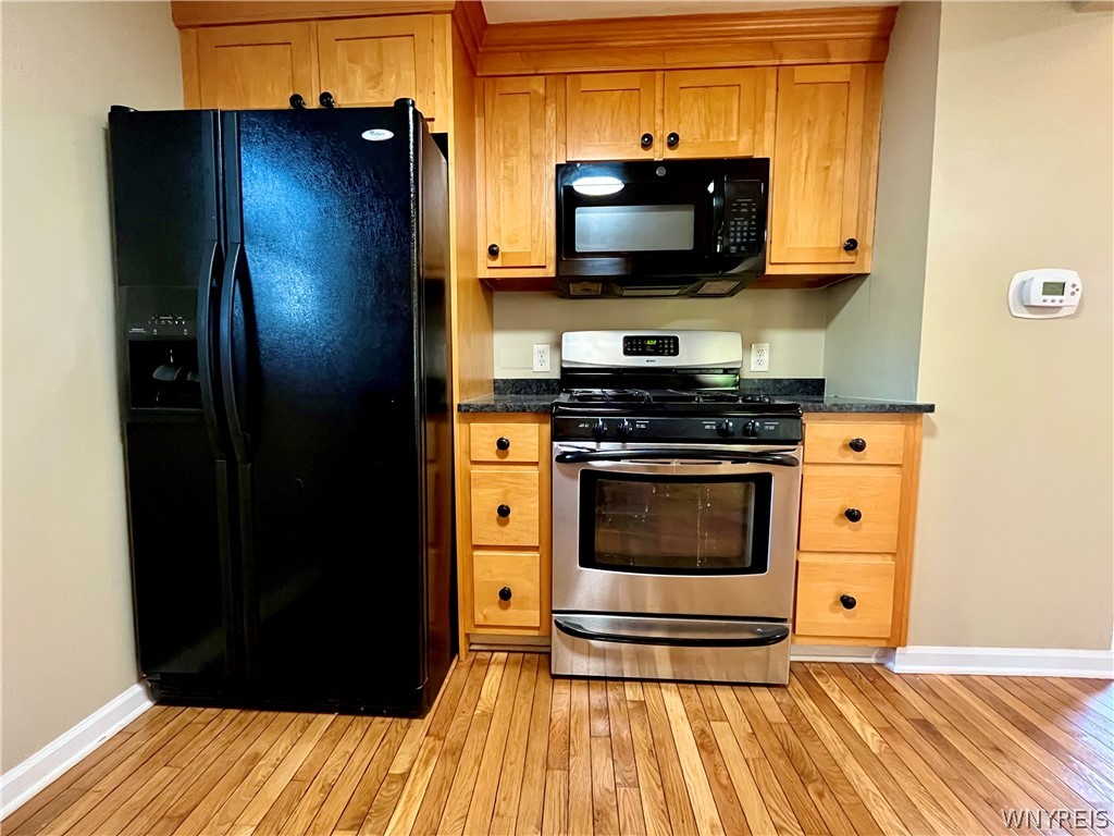 2554 Niagara Road Niagara Falls, NY 14304 - Photo 13 of 27