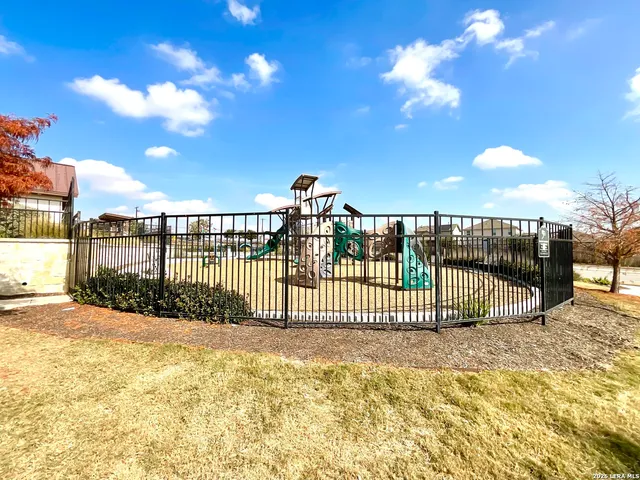 $1,850 | 6326 Encore Oaks, San Antonio, TX 78252