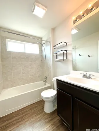 $1,749 | 6326 Encore Oaks, San Antonio, TX 78252