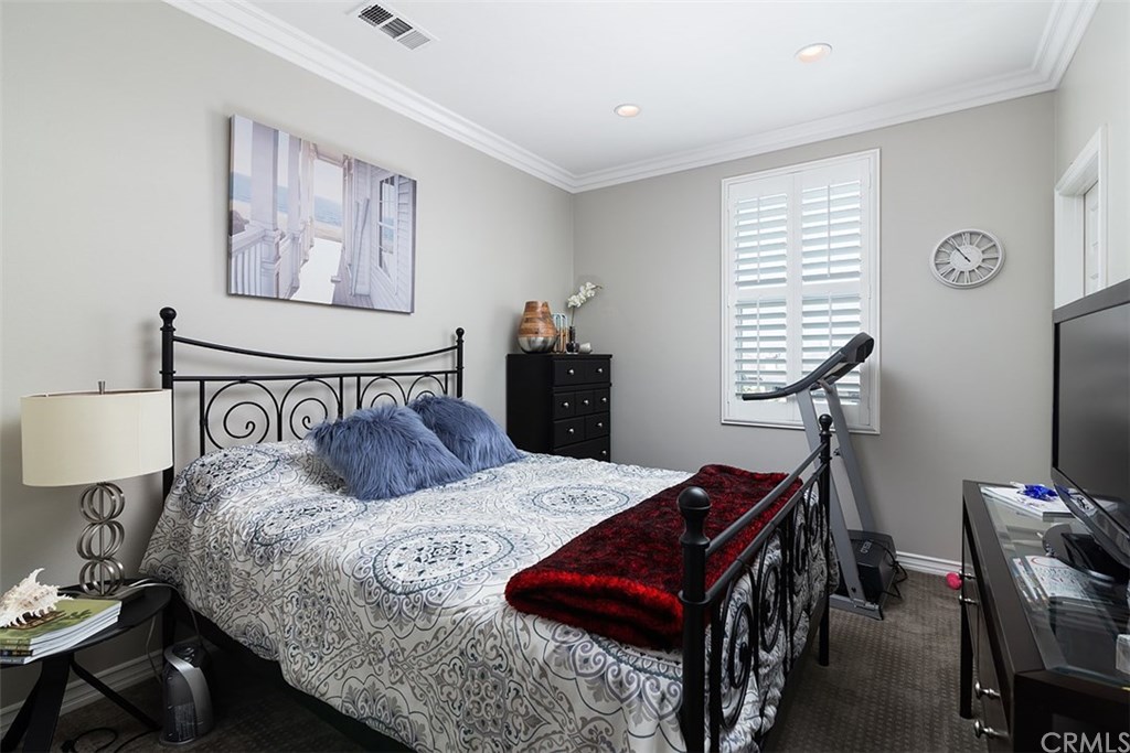 68 Fringe Tree Irvine, CA 92606 - Photo 16 of 33