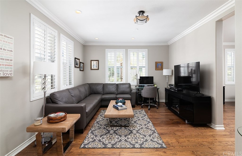 68 Fringe Tree Irvine, CA 92606 - Photo 4 of 33