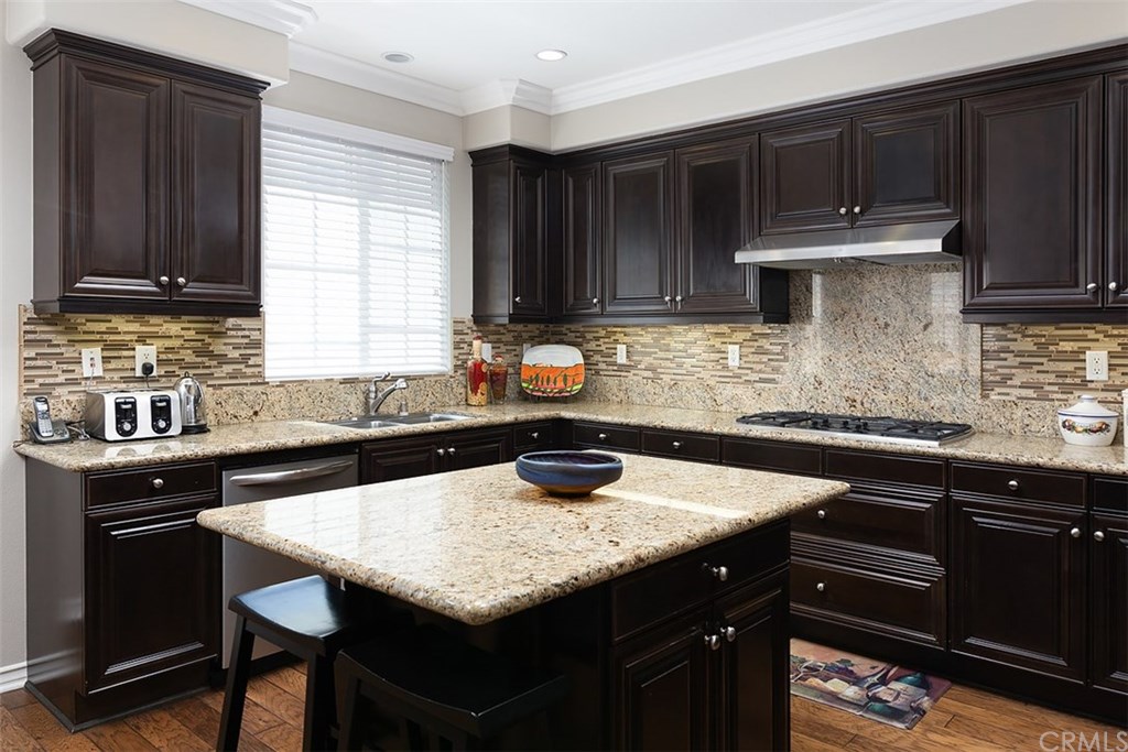 68 Fringe Tree Irvine, CA 92606 - Photo 7 of 33