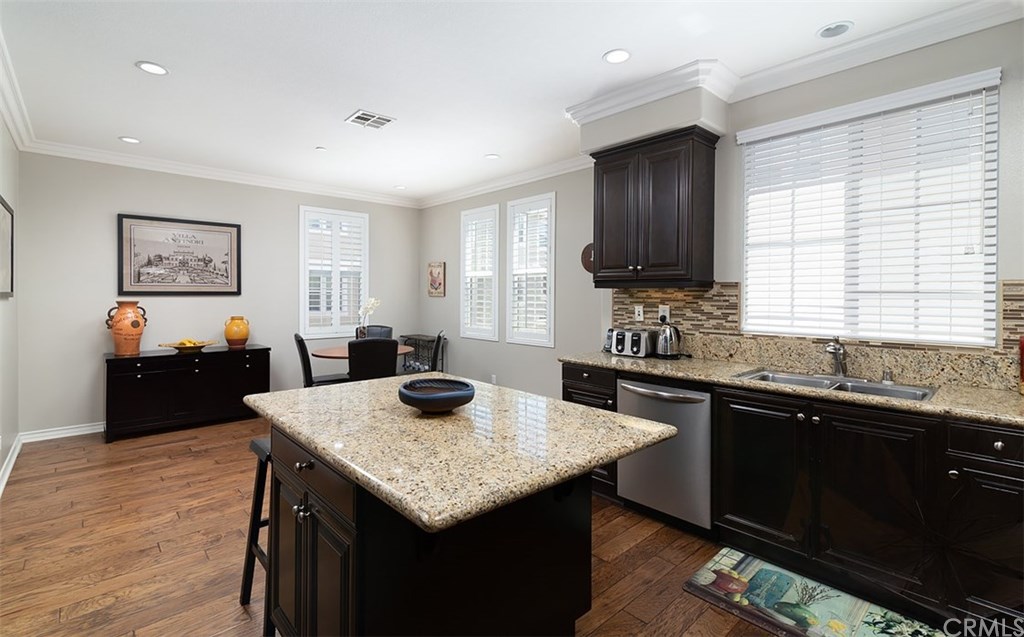 68 Fringe Tree Irvine, CA 92606 - Photo 8 of 33