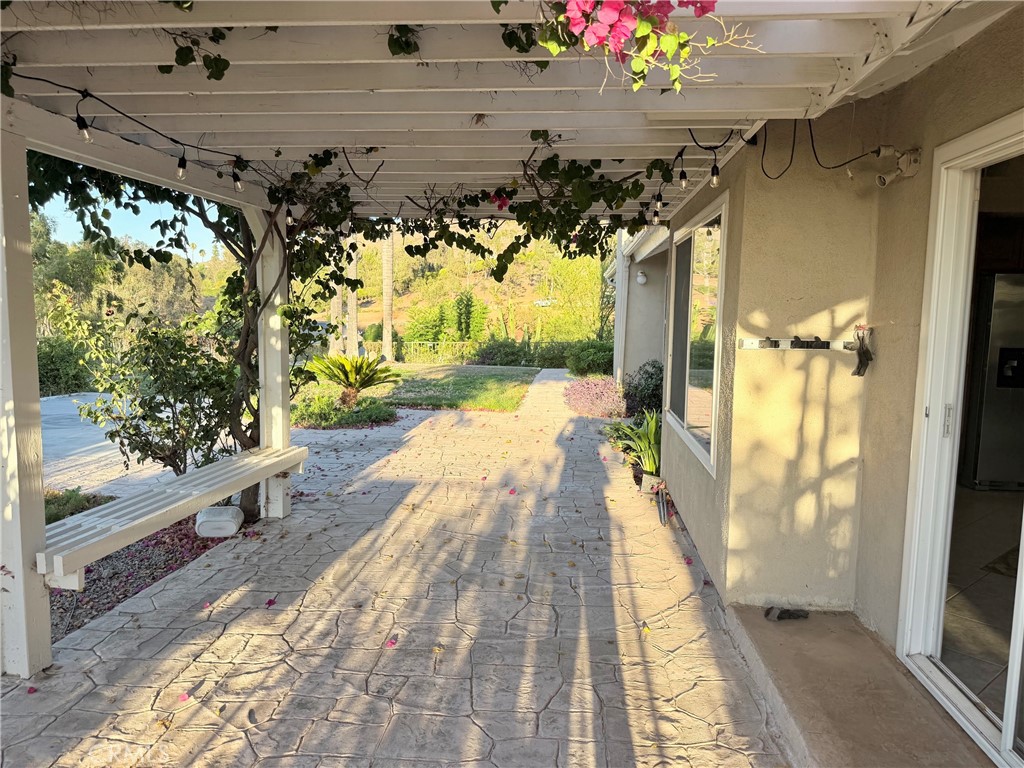 11056 Orchard View Lane Riverside, CA 92503 - Photo 17 of 17 Gallery Image 17