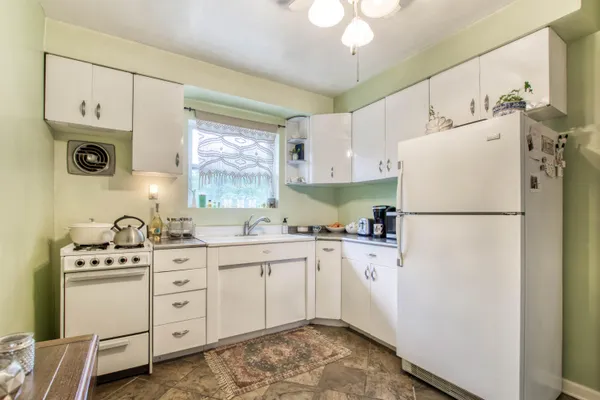 $339,000 | 3025 East Main Street, Kalamazoo, MI 49048