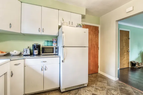 $339,000 | 3025 East Main Street, Kalamazoo, MI 49048