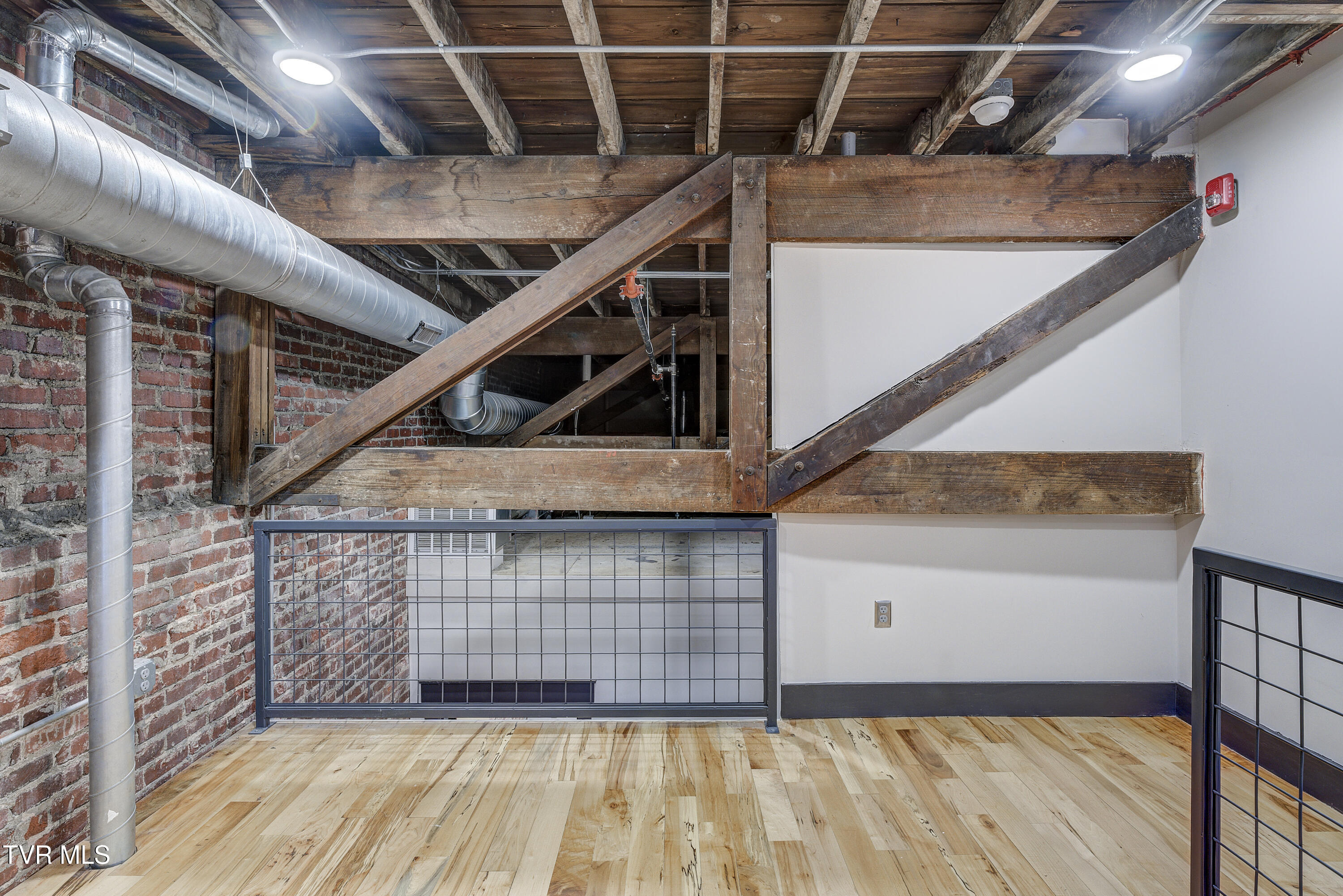 121 North Commerce Street, Unit 208 Johnson City, TN 37604 - Photo 8 of 23 NCommerceSt-204-7