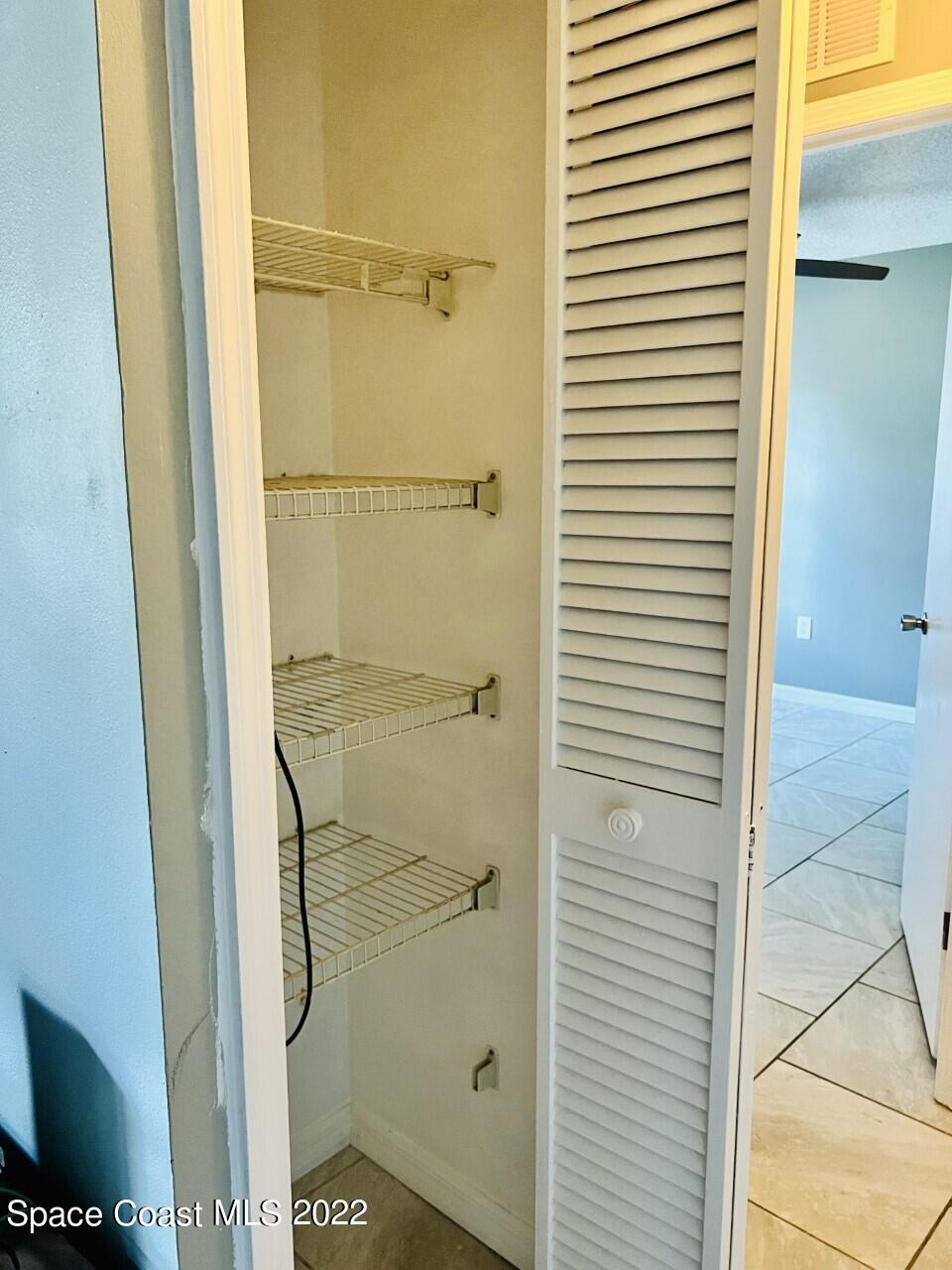 658 Waycross Road Southwest Palm Bay, FL 32908 - Photo 20 of 39 a bathroom with a shower