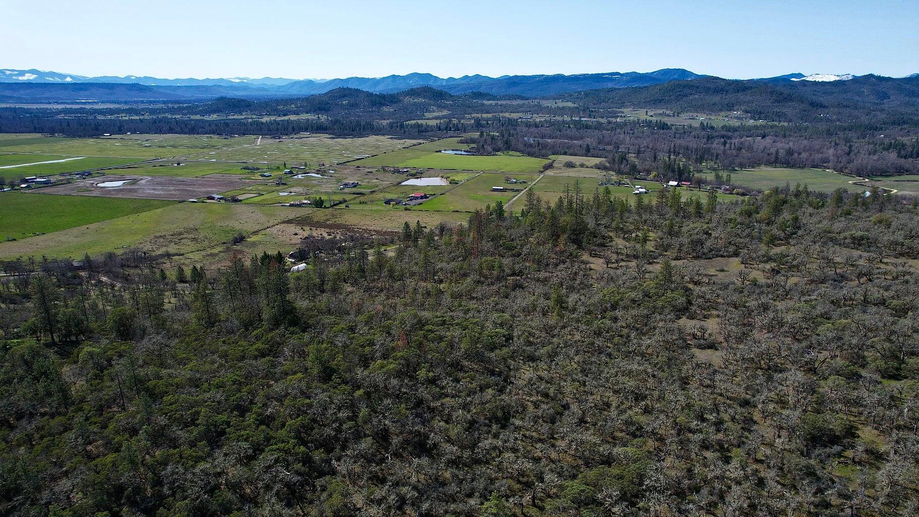 Hammel Road Eagle Point, OR 97524 - Photo 19 of 23 19